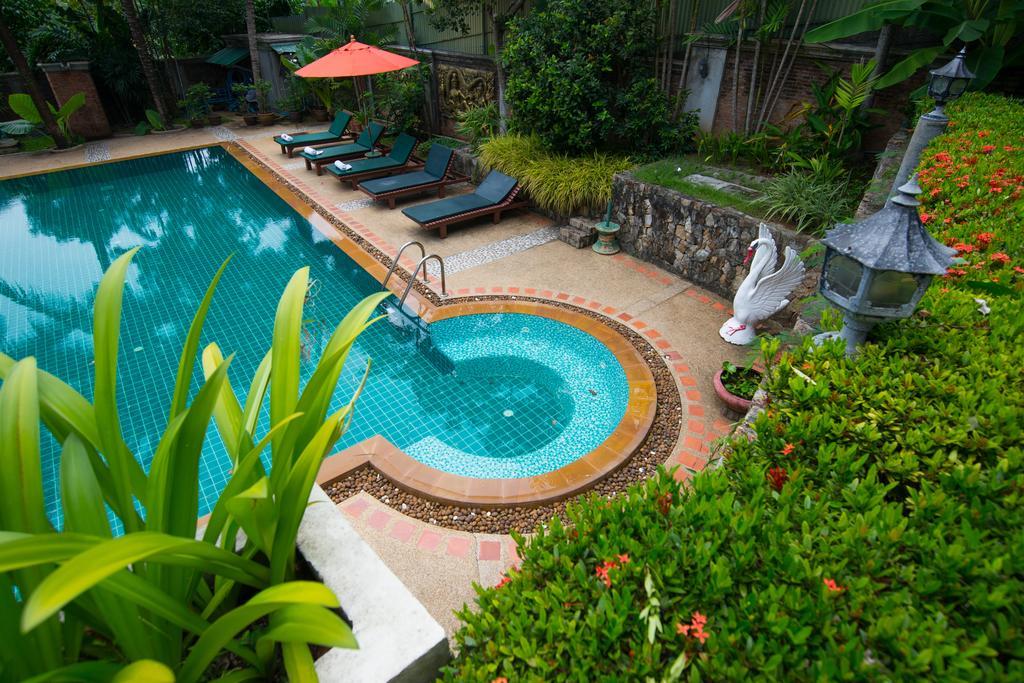 Inter House Hotel Bãi biển Kata Ngoại thất bức ảnh