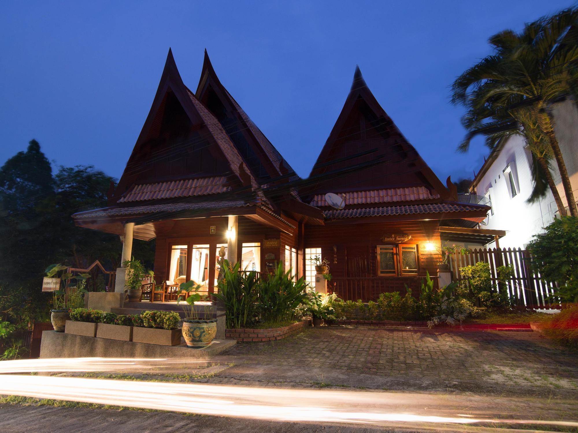 Inter House Hotel Bãi biển Kata Ngoại thất bức ảnh