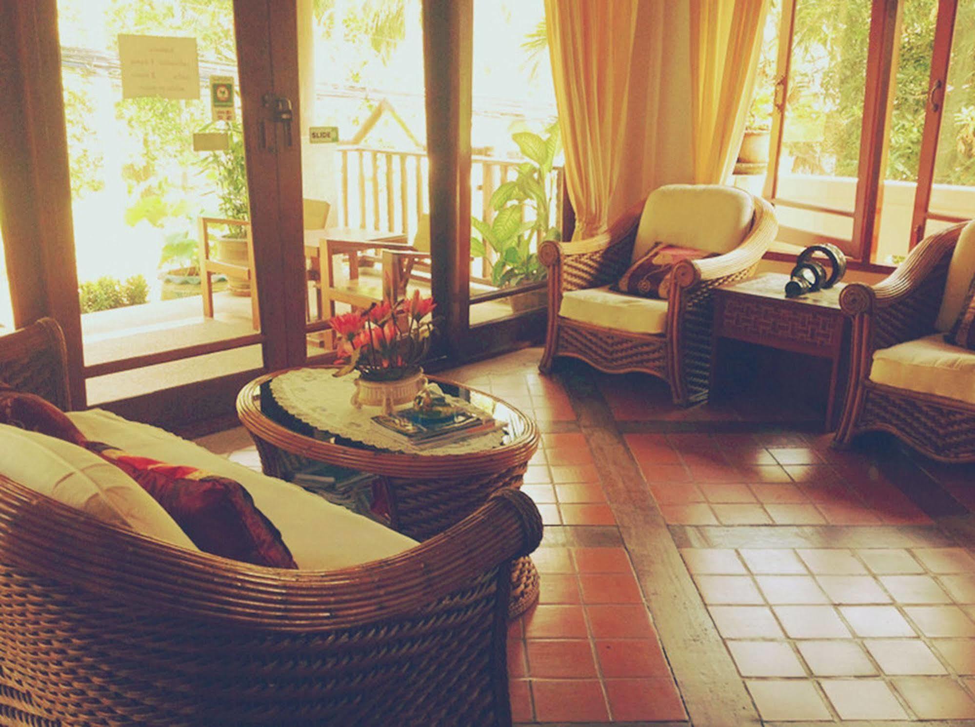 Inter House Hotel Bãi biển Kata Ngoại thất bức ảnh