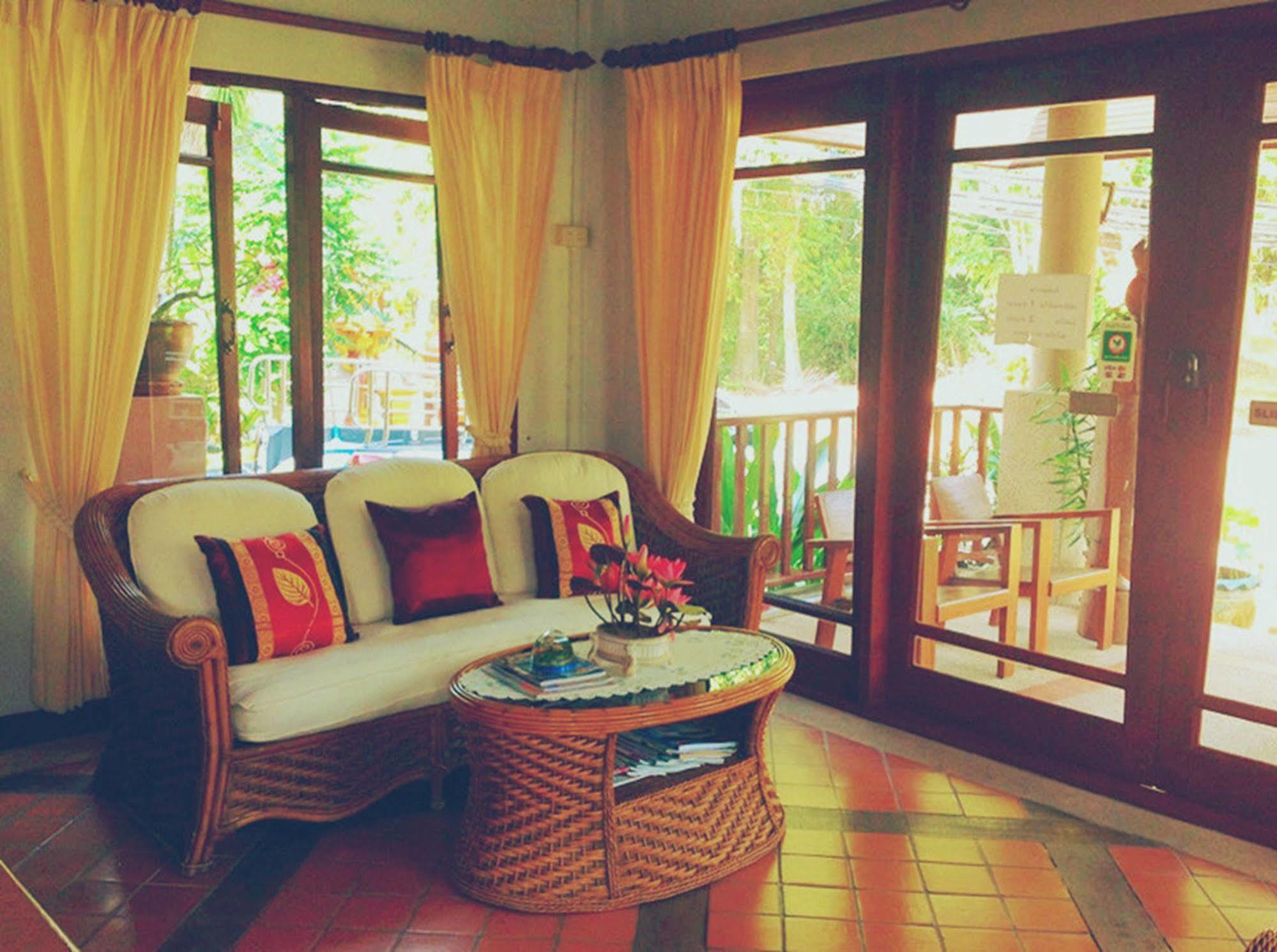 Inter House Hotel Bãi biển Kata Ngoại thất bức ảnh