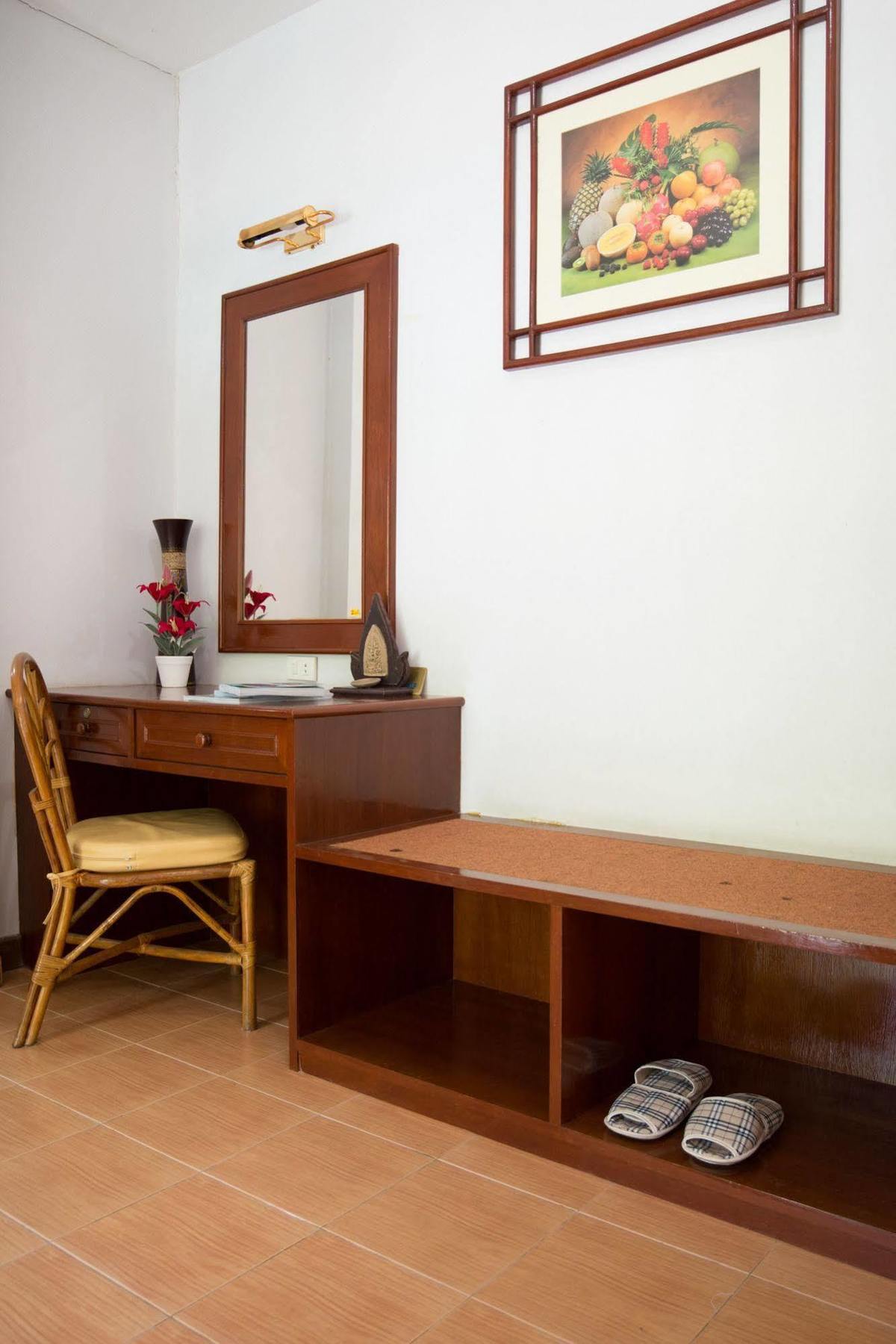 Inter House Hotel Bãi biển Kata Ngoại thất bức ảnh