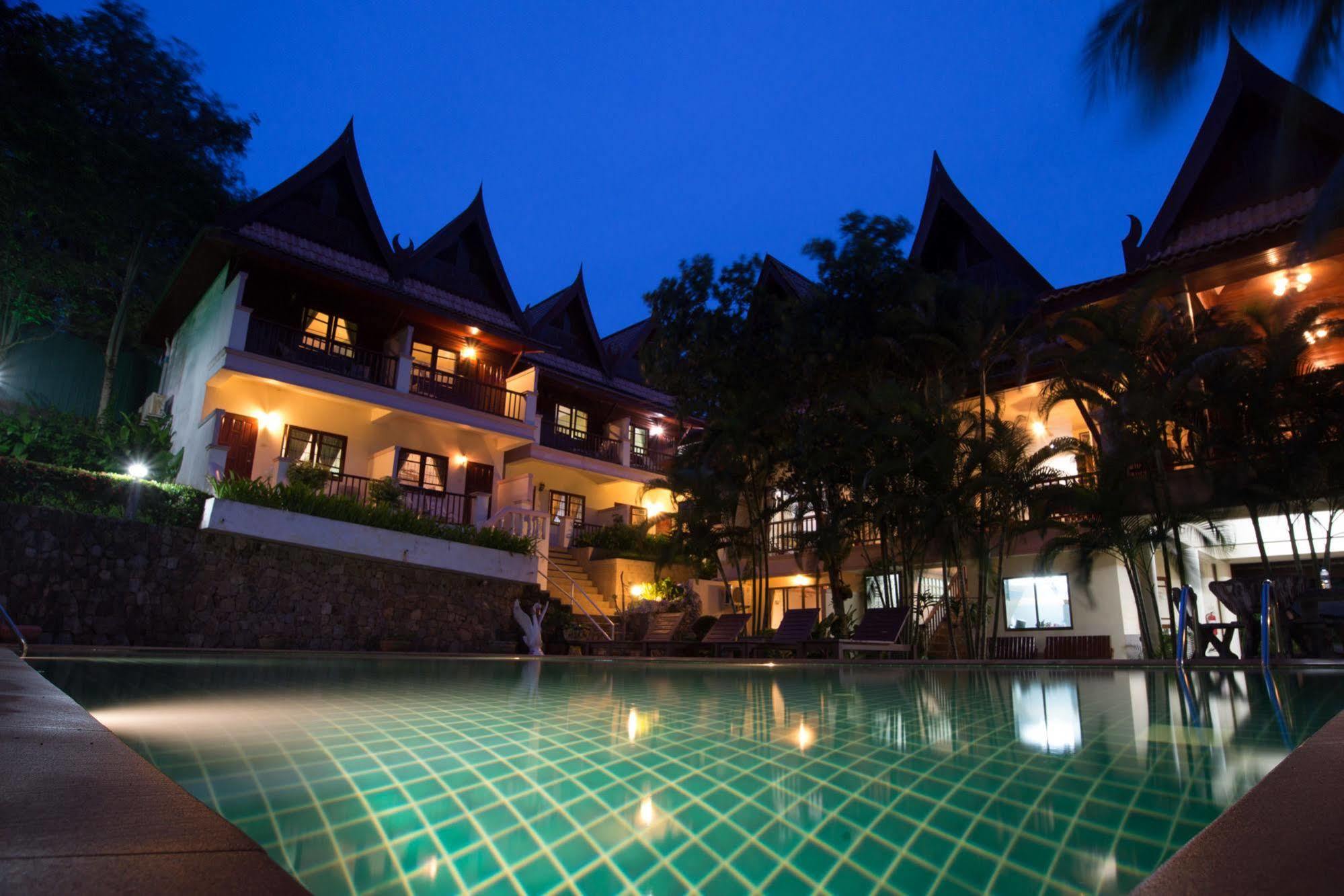 Inter House Hotel Bãi biển Kata Ngoại thất bức ảnh