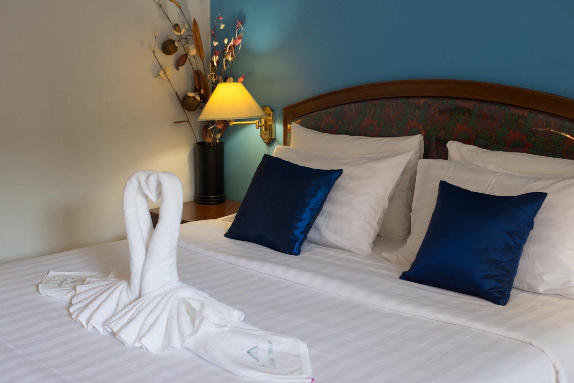 Inter House Hotel Bãi biển Kata Ngoại thất bức ảnh