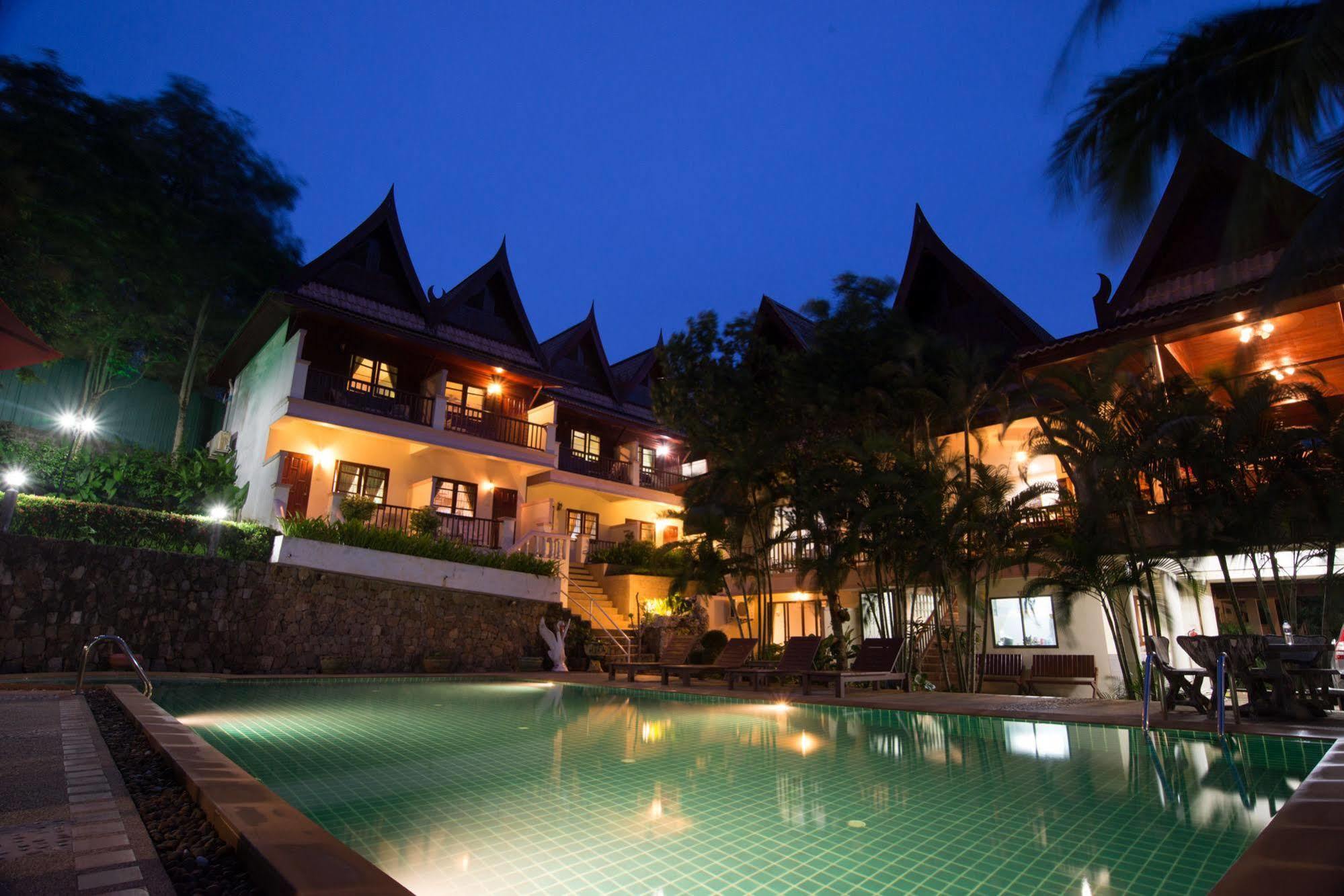 Inter House Hotel Bãi biển Kata Ngoại thất bức ảnh