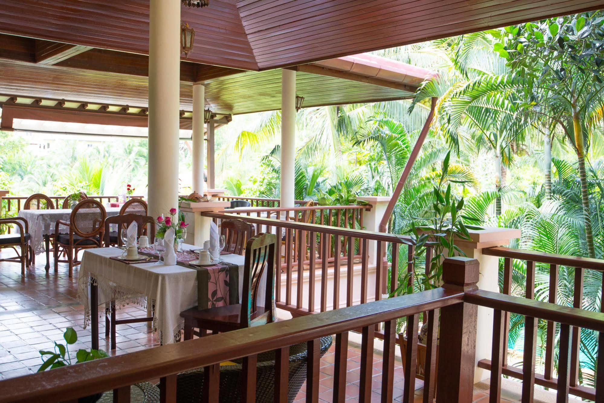Inter House Hotel Bãi biển Kata Ngoại thất bức ảnh